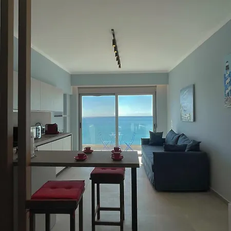 Apartmán Sea Breeze Modern With A Refreshing Balcony View *