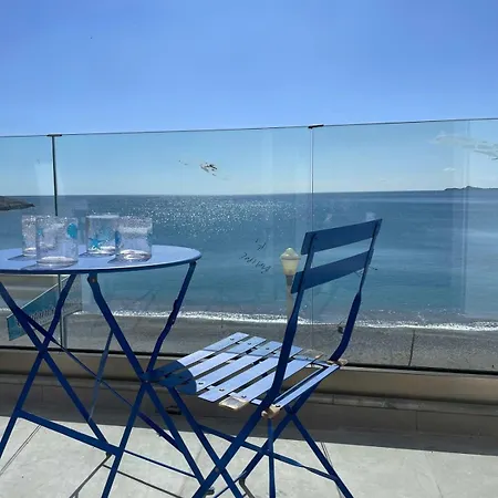 Apartmán Sea Breeze Modern With A Refreshing Balcony View Haraki