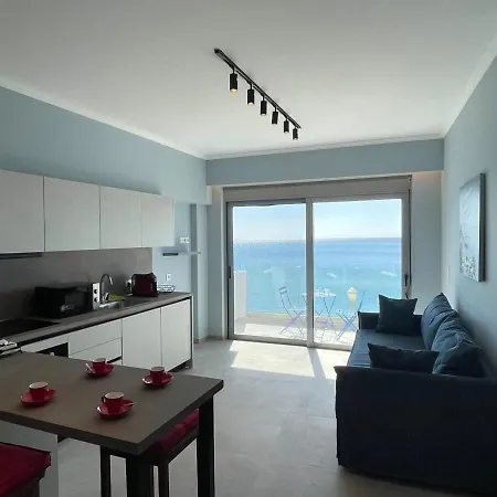 Appartement Sea Breeze Modern With A Refreshing Balcony View