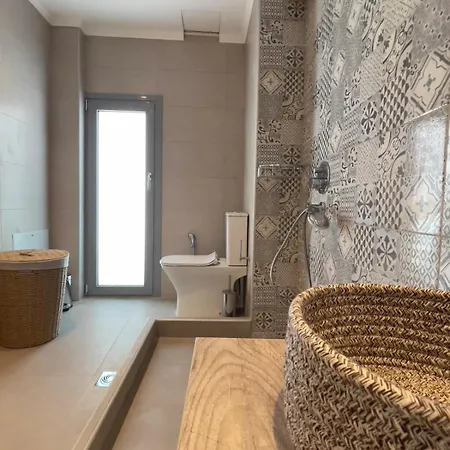 Appartement Sea Breeze Modern With A Refreshing Balcony View *